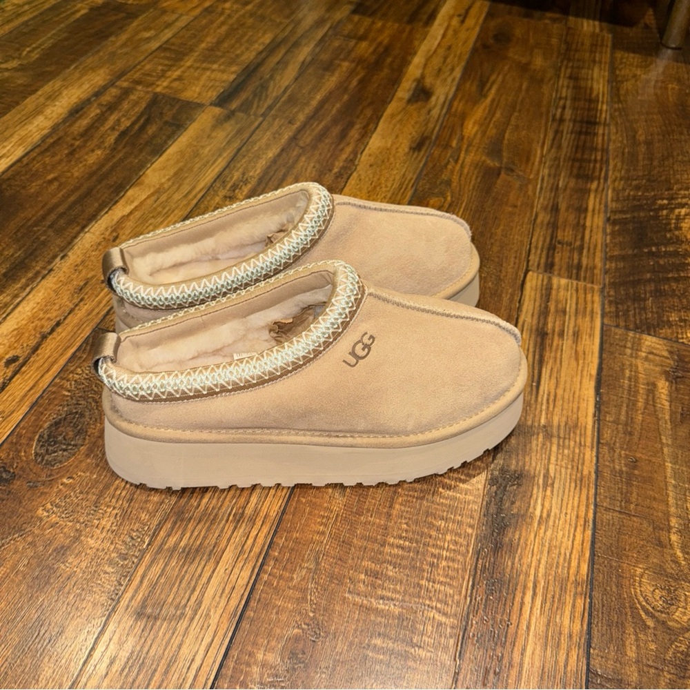 UGG Tazz II women slippers /sand